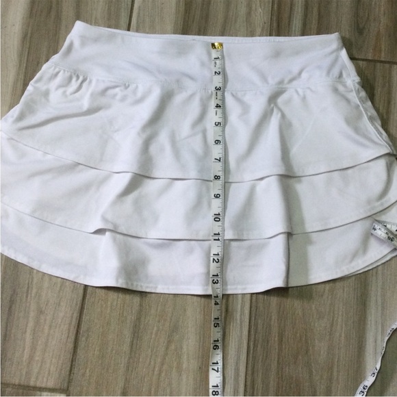 Athleta Skort Medium - Picture 7 of 7
